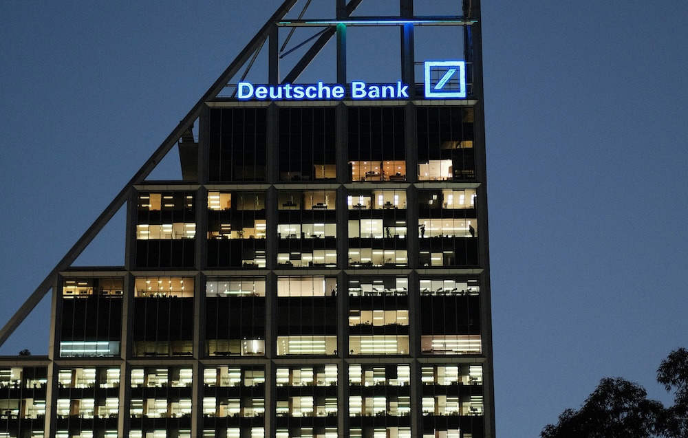 TARGOBANK vs Deutsche Bank